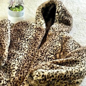 LEOPARD PRINT HOODED SHORT FAUX FUR COAT - Size M